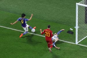 Angulo desde atrás de la jugada que marcó la victoria 2-1 de Japón sobre España