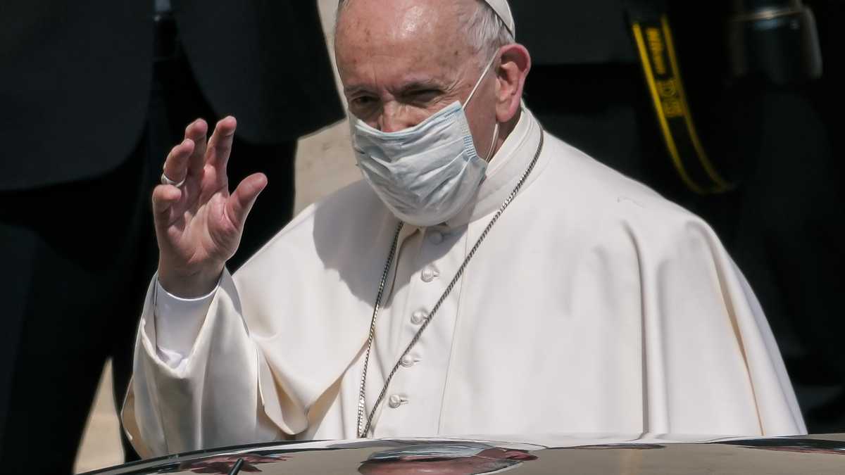 El papa Francisco revela cuál es su dieta para bajar de peso