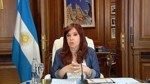 Cristina Kirchner, expresidente de Argentina responde a la condena de seis años de cárcel e inhabilidad para ejercer cargos públicos.