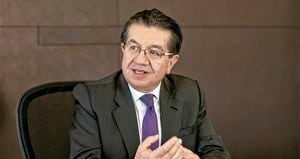 Fernando Ruiz Ministro de Salud