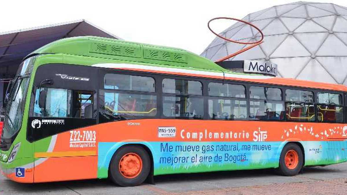 Los primeros buses con motor Euro VI a gas en Bogotá traen beneficios ambientales, económicos y operativos que favorecerán el transporte urbano SITP.