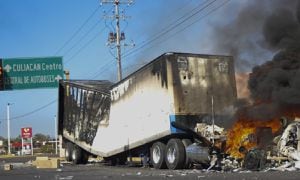 Según la Secretaría de Defensa de México, se presentaron 19 bloqueos en Culiacán, y los violentos intentaron sellar las entradas a la localidad.