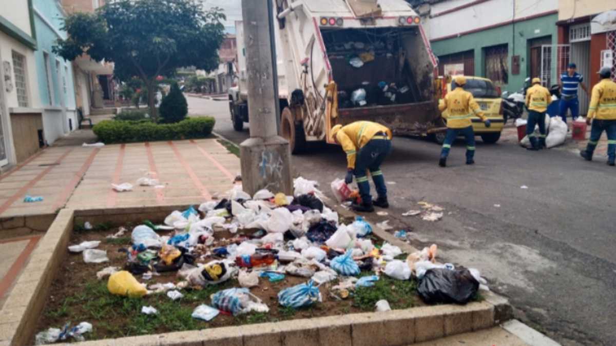 Más de 80 mil habitantes de Floridablanca se vieron afectados con la suspensión de recolección de residuos.