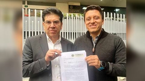 Los concejales de Bogotá, Fernando López y Julián Espinosa, del Partido Alianza Verde, recusaron al superintendente de Salud