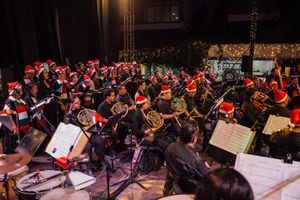 Los músicos de la Filarmed interpretarán música popular colombiana, canciones navideñas tradicionales y villancicos universales.