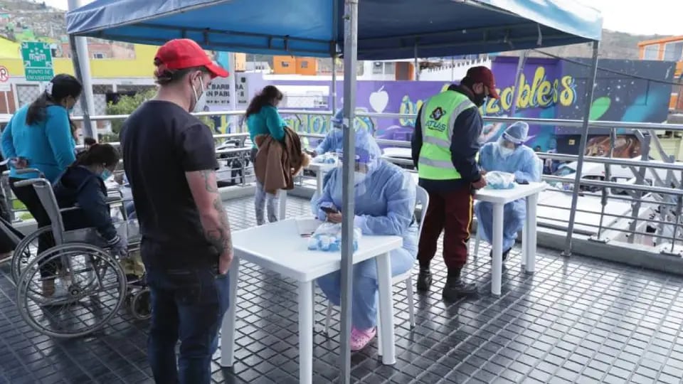 Bogotá registró solo 38 casos más de coronavirus que Antioquia, según reporte de MinSalud