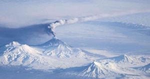 El Udina es uno de los volcanes de Península Kamchatka y está cercano al Kliuchevskoi 