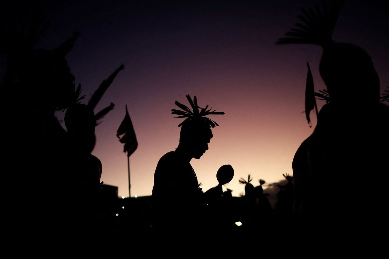 Indígenas protestan en Brasilia