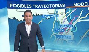 Carlos Robles, meteorólogo de cabecera de la cadena Telemundo, advierte sobre la posible llegada de un huracán categoría 2 a Miami