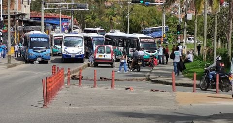 Transportadores bloquean las principales vías del municipio de Rionegro, Antioquia.