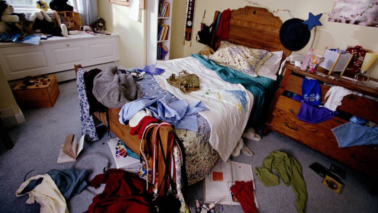 Al parecer, el joven llevaba un tiempo 'considerable' sin limpiar a profundidad su habitación (imagen de referencia).