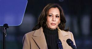   La vicepresidente Kamala Harris también recibe una elevada desaprobación.