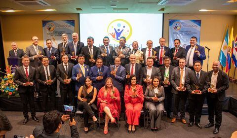Premios que reconocen liderazgo en América Latina