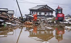 En medio de la rutina diaria, un temblor de magnitud 6 sacudió a Japón, desatando el caos y la preocupación en varias regiones.