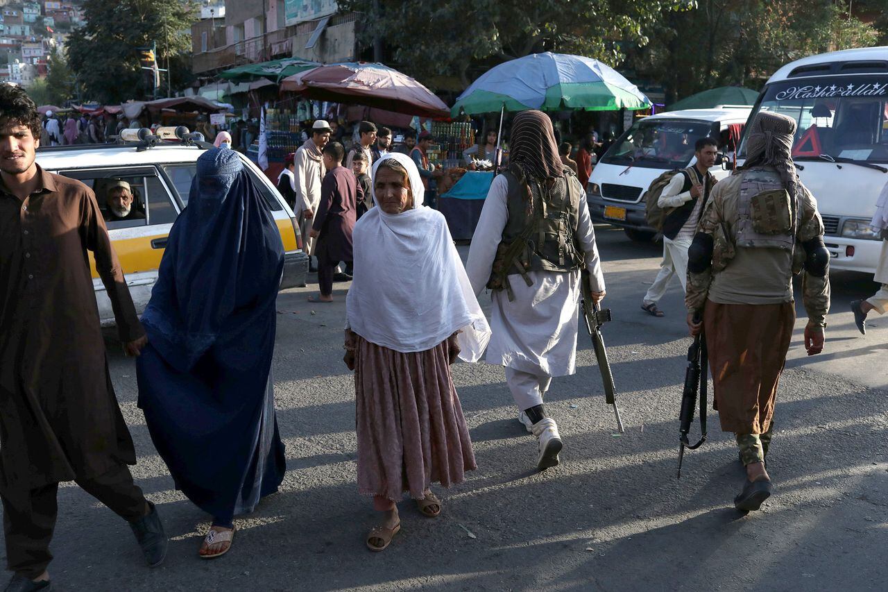 En las calles de Kabul, bajo el control de los talibanes