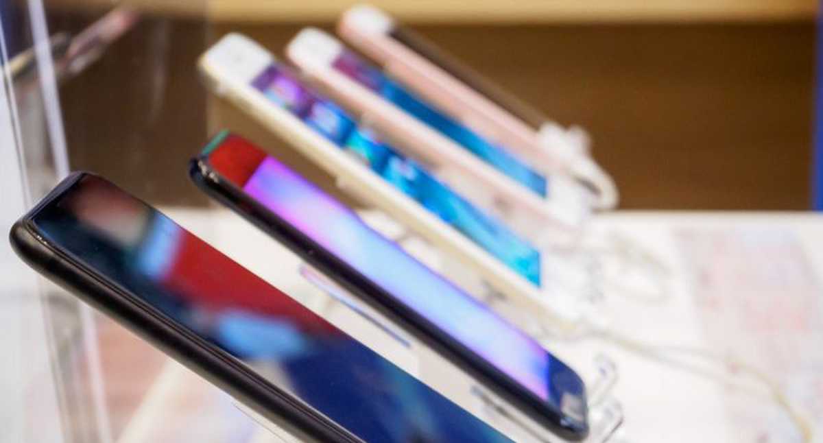 Apple considera cancelar la producción del iPhone SE