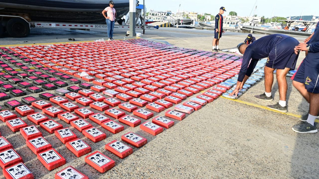 La Armada decomisó más de una tonelada de cocaína en el mar de Cartagena.