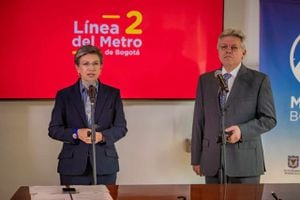 La alcaldesa Claudia López y el gerente Leónidas Narváez, dieron a conocer las cuatro solicitudes para ser precalificadas
y participar en la Licitación Pública Internacional.