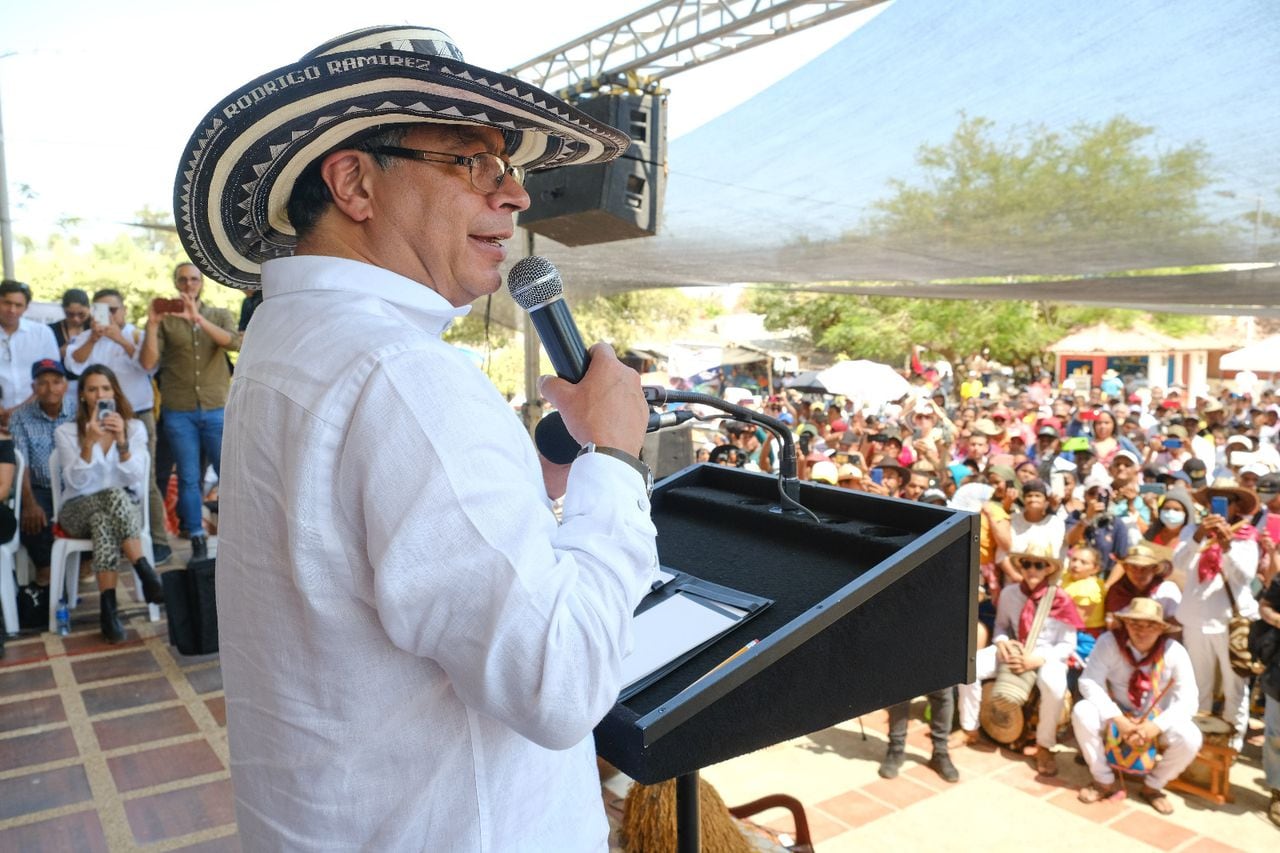El pronunciamiento fue hecho durante el acto de entrega de predios a las comunidades campesinas del municipio sucreño de San Benito Abad.