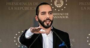  Nayib Bukele ha mostrado que es poco receptivo a las críticas, atacando fuertemente a sus contradictores mientras se abre camino  al poder total en El Salvador.