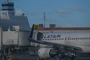 LATAM Airlines proyecta una operación de pasajeros de hasta un 70 % para el cuarto mes del año respecto al mismo periodo de 2019.