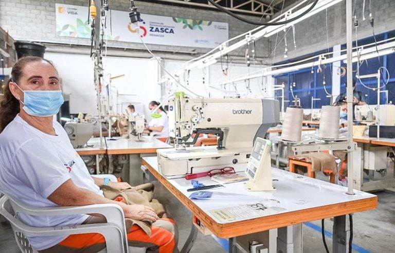 Los Centros de Reindustrialización Zasca beneficiarán en 2023 y 2024 a 9.523 unidades productivas de la economía popular.