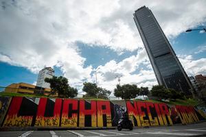 Graffitis en Bogotá, referente al paro nacional  2021. Crédito Semana