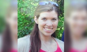 Colleen Ritzer, la profesora violada y asesinada al interior de una escuela en EE. UU.. Su victimario, un estudiante ahora condenado a 40 años de prisión.