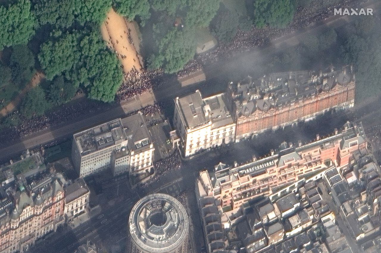 Imágenes satelitales muestran el funeral de la reina