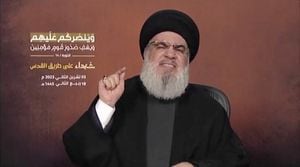 El líder de Hezbollah, Sayyed Hassan Nasrallah, pronuncia su primer discurso desde el conflicto de octubre entre el grupo palestino Hamas e Israel, desde un lugar no especificado en el Líbano, en esta captura de pantalla tomada de un video obtenido el 3 de noviembre de 2023.