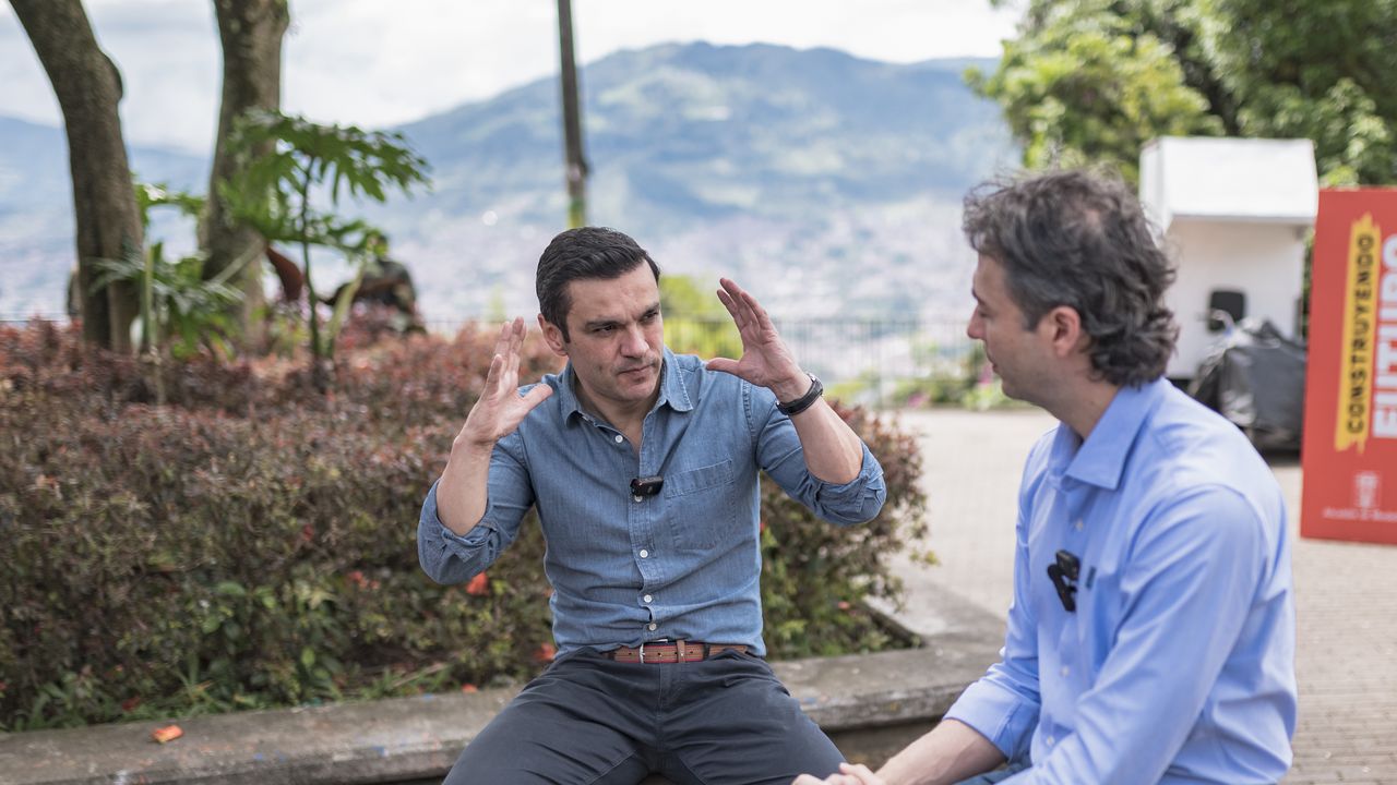 Juan Diego Alvira con Daniel Quintero Alcalde de Medellín
