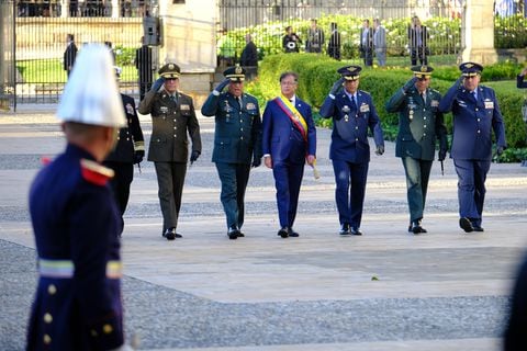Presidente Gustavo Petro - Cupula Militar