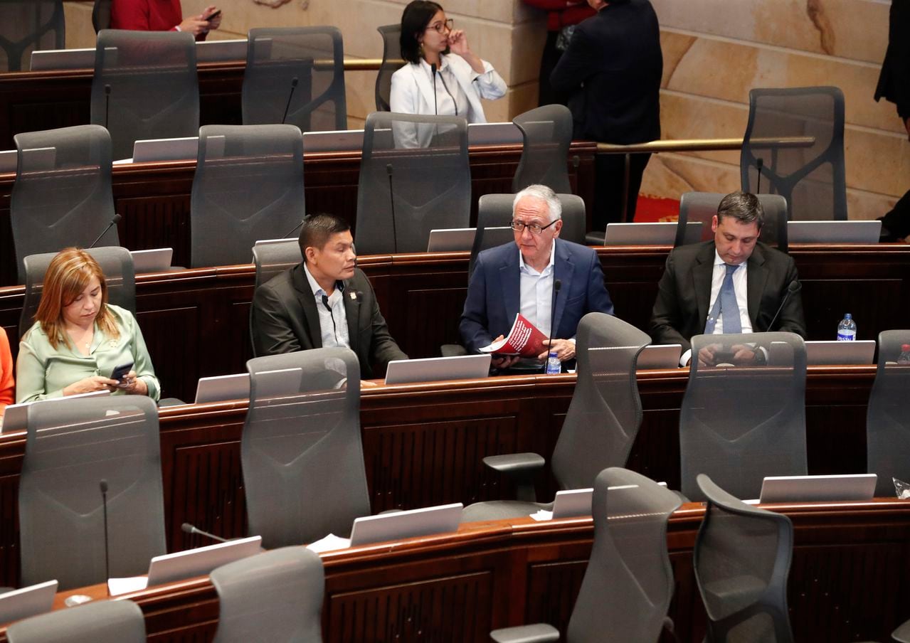 Ministro de Salud Guillermo Alfonso Jaramillo
Segundo debate Reforma a la Salud plenaria Cámara de Representantes
operación tortuga
falta de quórum
ausentismo
Bogota junio 7 del 2023
Foto Guillermo Torres Reina / Semana