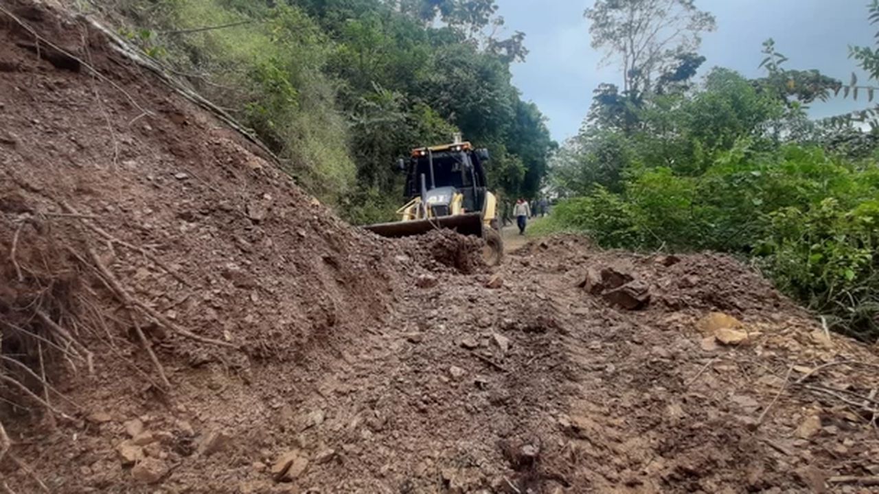 La alerta roja en el Valle del Cauca se adopta, además, ante las previsiones del Ideam sobre el incremento de las lluvias en esa región del país, por lo que se anunciaron varias decisiones y se hicieron algunas recomendaciones.
