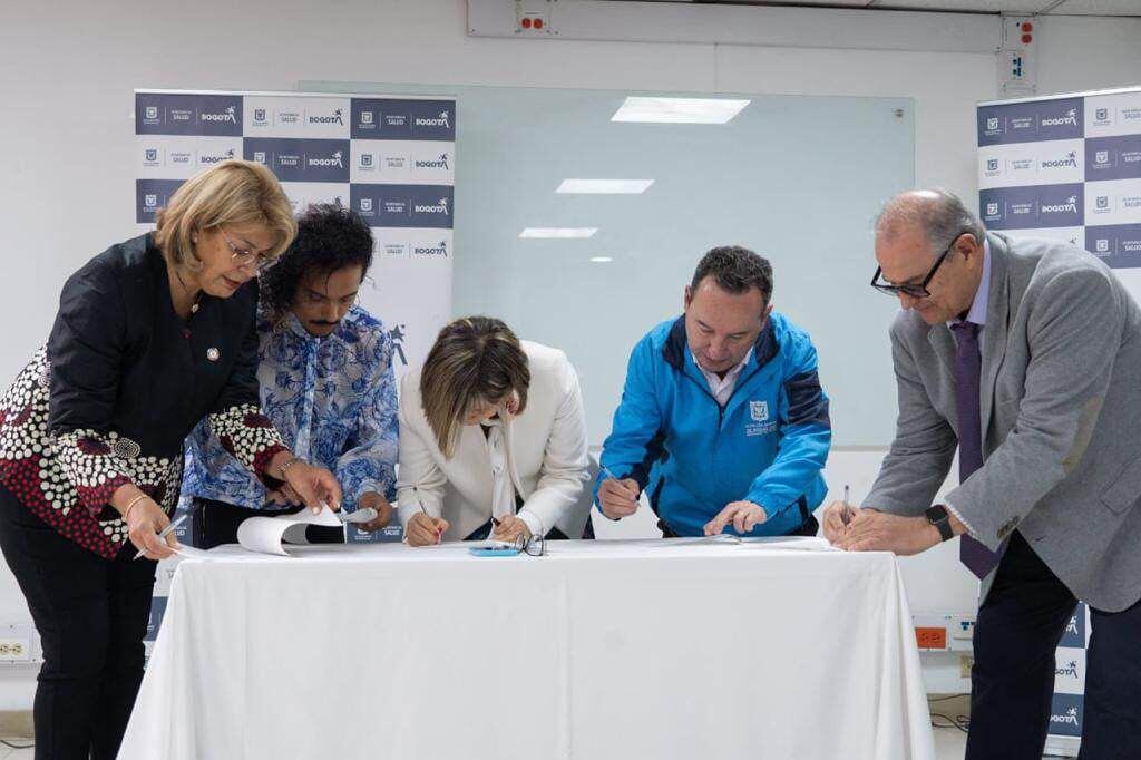 Firma para unir a Bogotá a la declaración de Sevilla para combatir el VIH