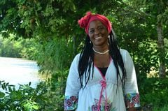 La mujer que lucha por lo ancestral en Puerto Girón