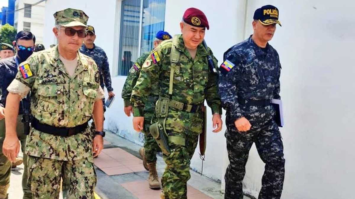 Ecuador está en guerra con el narcotráfico y los militares ahora custodiarán varias zonas del país