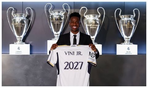 Vinícius Júnior renueva hasta 2027 con el Real Madrid