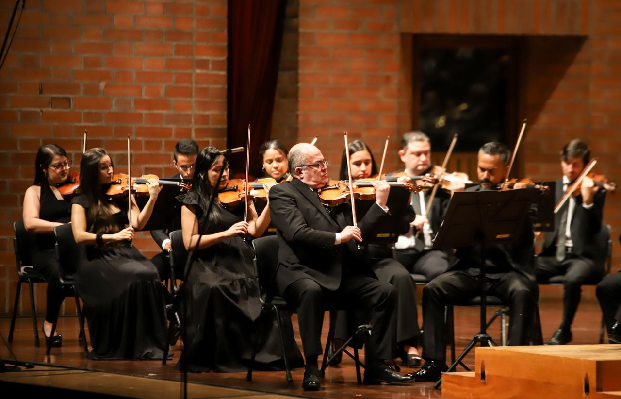 La Orquesta Filarmónica de Medellín tiene 40 años de haber sido fundada