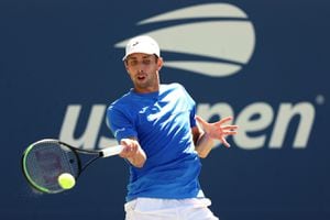 Daniel Galán en su partido de tercera ronda del US Open 2022 ante el español Alejandro Davidovich