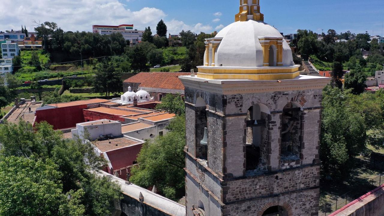 En esta foto de archivo tomada el 20 de julio de 2021, vista aérea del Conjunto Franciscano de la Catedral de Nuestra Señora de la Asunción en Tlaxcala, México. Foto de Alfredo Estrella / AFP
