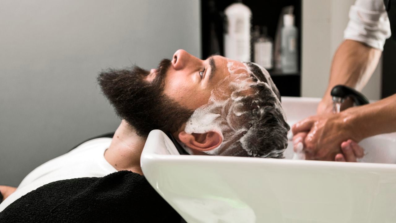 Superficial lecho veneno Qué pasa si se lava el cabello con jabón corporal?