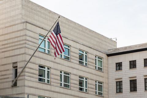 Embajada de USA abrió vacantes para colombianos con sueldo de hasta $8 millones