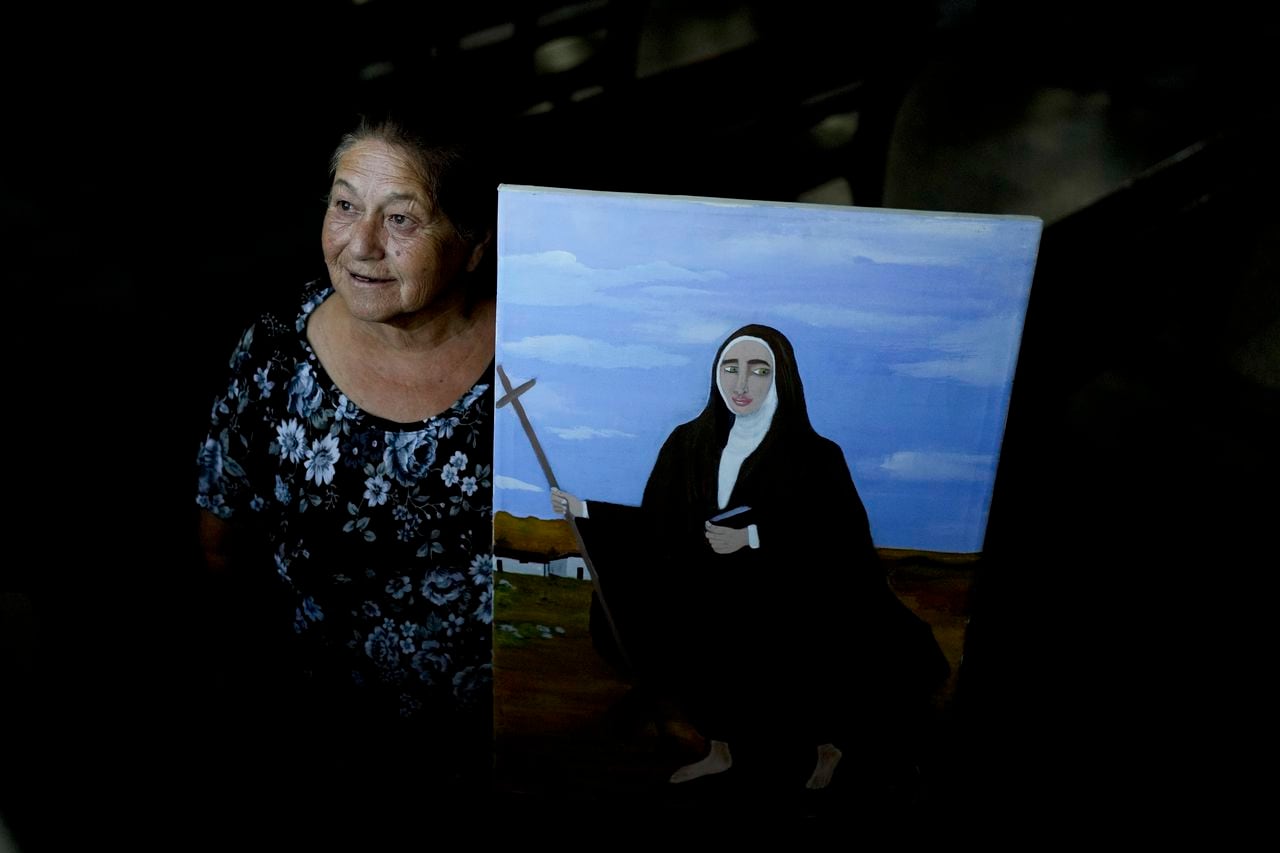 . La canonización de "Mama Antula" en un ceremonia el 11 de febrero encabezada por el papa Francisco en la Basílica de San Pedro, en el Vaticano, la convertirá en la primera santa argentina.