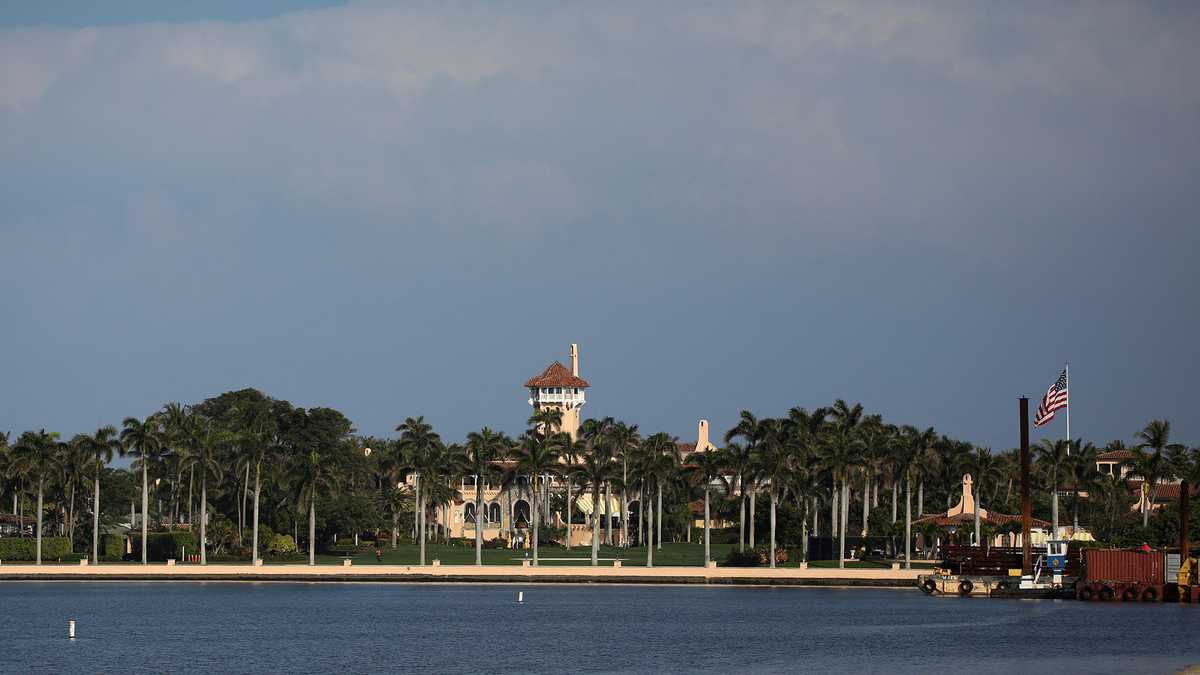 El resort Mar-a-Lago del expresidente estadounidense Donald Trump en Palm Beach, Florida, EE. UU., el 8 de febrero de 2021. REUTERS/Marco Bello/File Photo
