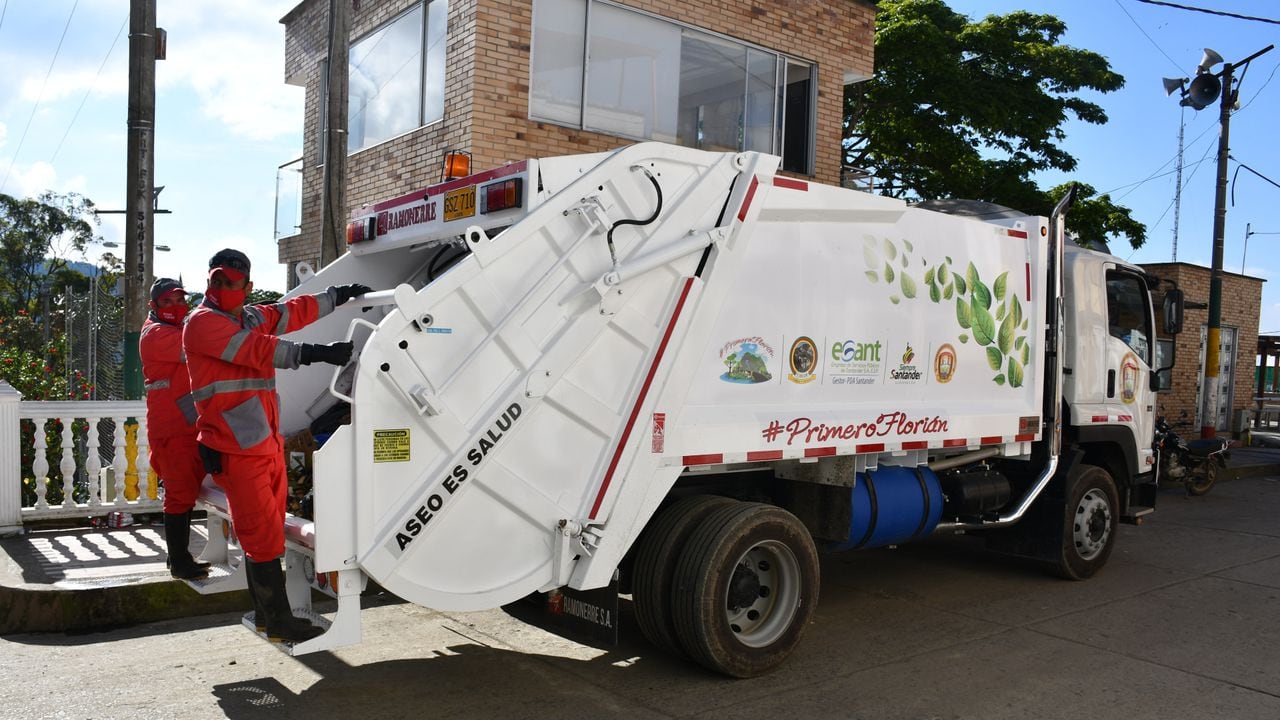 La Alcaldía de Florián adquirió un camión compactador de residuos para optimizar el servicio de recolección de basura y aumentar el alcance del programa municipal de reciclaje.