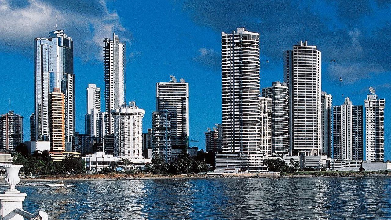 Al parecer los rascacielos de Ciudad de Panamá, hacen que tenga un aire a Miami, Estados Unidos