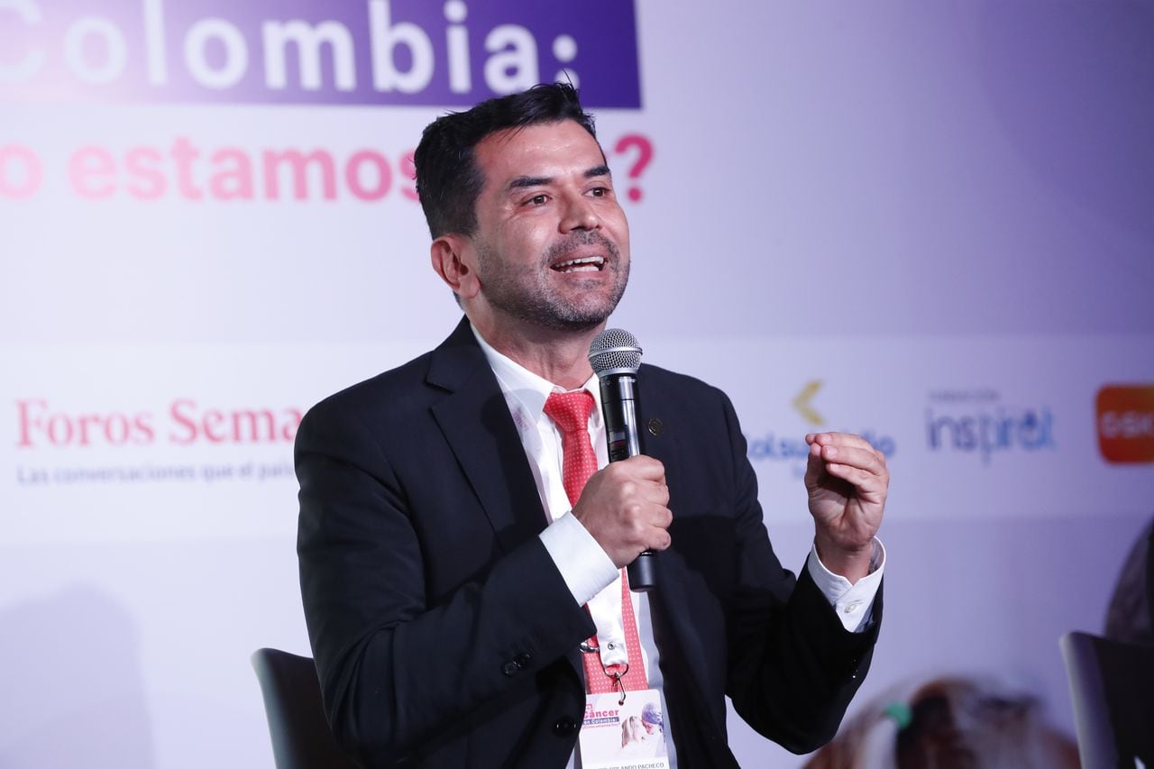 Javier Orlando Pacheco, jefe del servicio de Oncología Clínica del Hospital de San José en Bogotá,