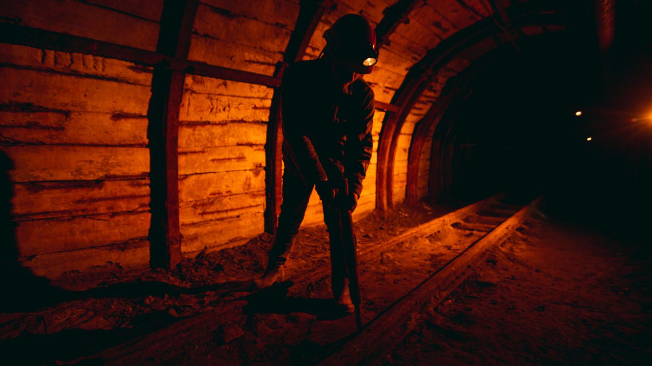 La actividad minera genera 350.000 empleos directos y de 900.000 indirectos.
