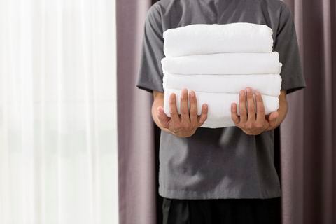Recuperando la frescura: remedios caseros para eliminar el olor a humedad de las toallas
